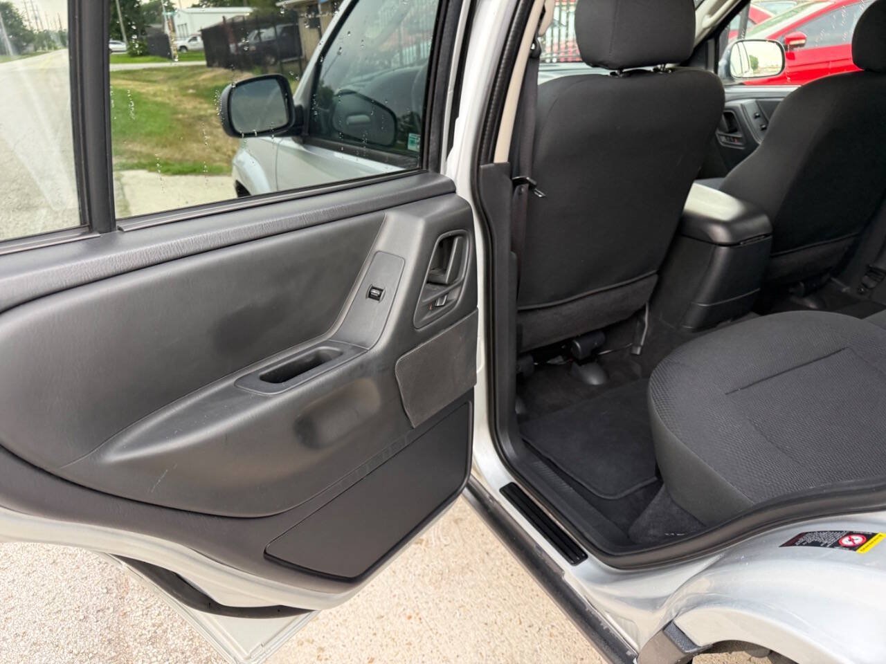 Used 2002 Jeep Grand Cherokee Sport RWD image 14