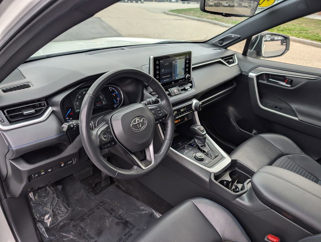 Used 2021 Toyota RAV4 XSE AWD/4WD image 18