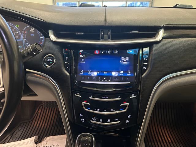 Used 2014 Cadillac XTS Premium image 11
