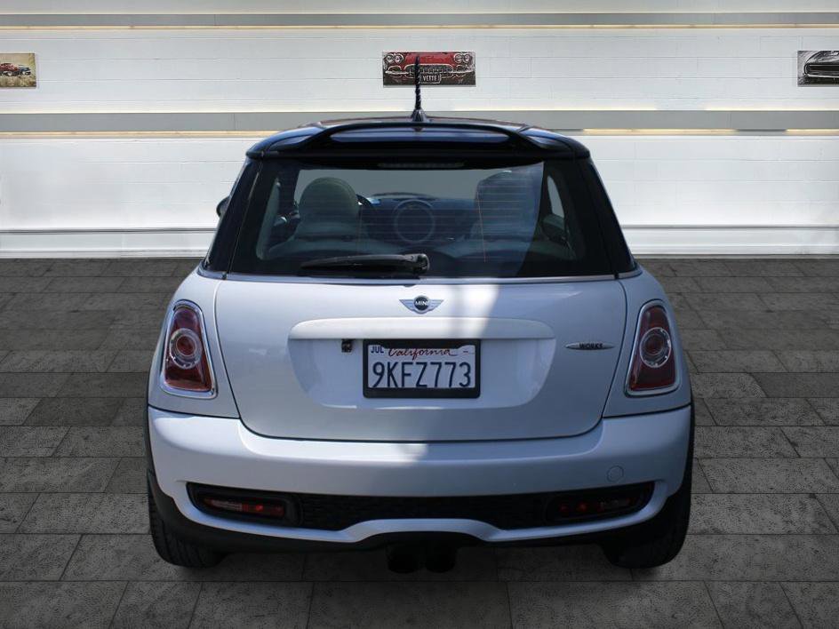 Used 2011 MINI Cooper John Cooper Works FWD image 13