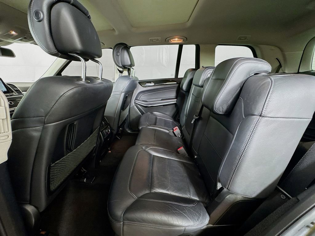 Used 2018 Mercedes-Benz GLS 550 4MATIC image 28