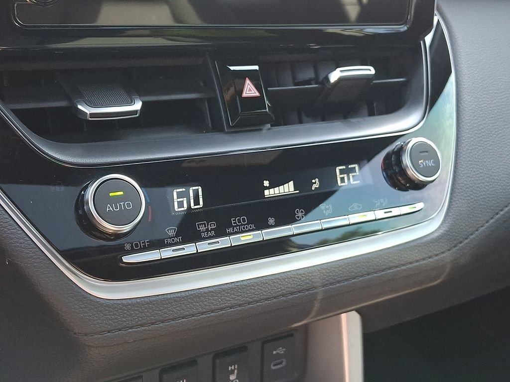 Used 2025 Toyota Corolla Cross AWD Hybrid w/ Convenience Package image 16