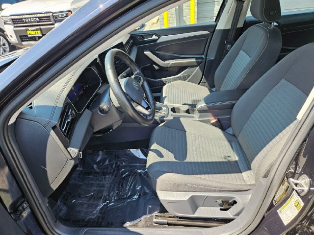 Used 2025 Volkswagen Jetta S FWD image 17