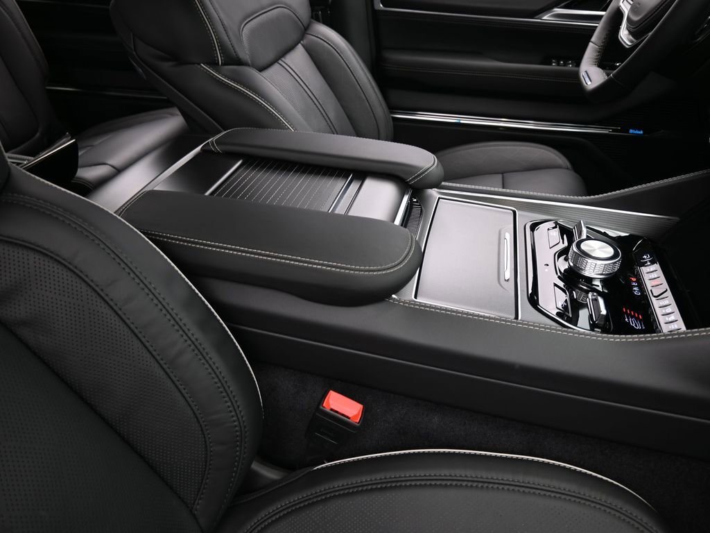 Used 2024 Jeep Grand Wagoneer Series II w/ Quick Order Packagew 28T image 52