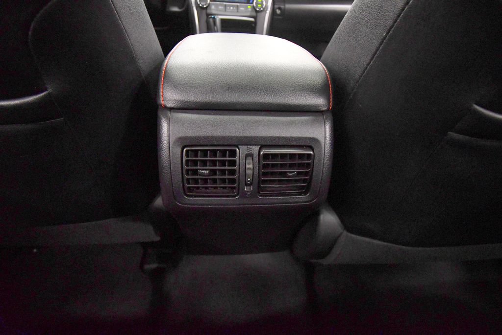 Used 2015 Toyota Camry XSE FWD image 17