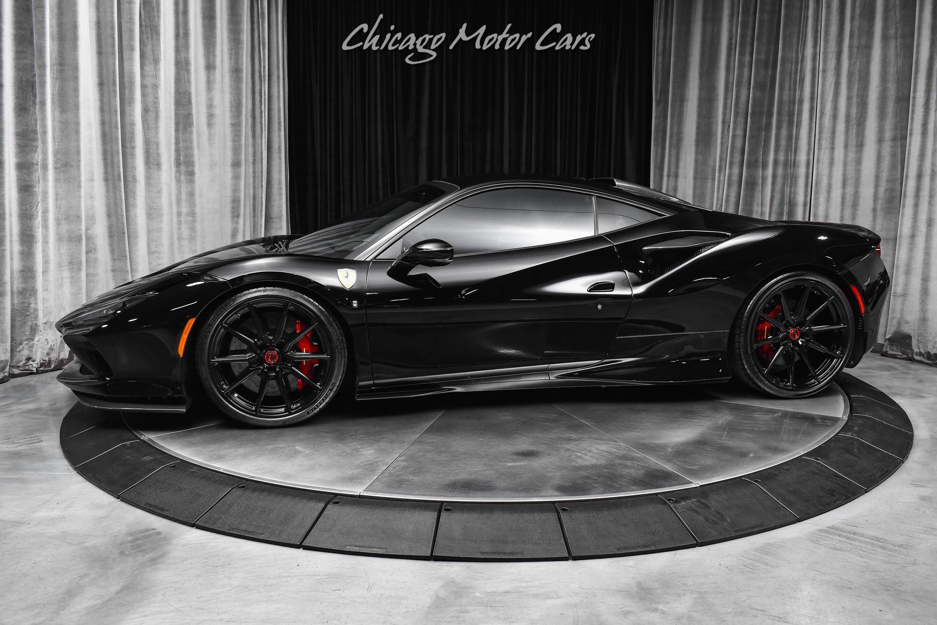 Used 2021 Ferrari F8 Tributo RWD image 1