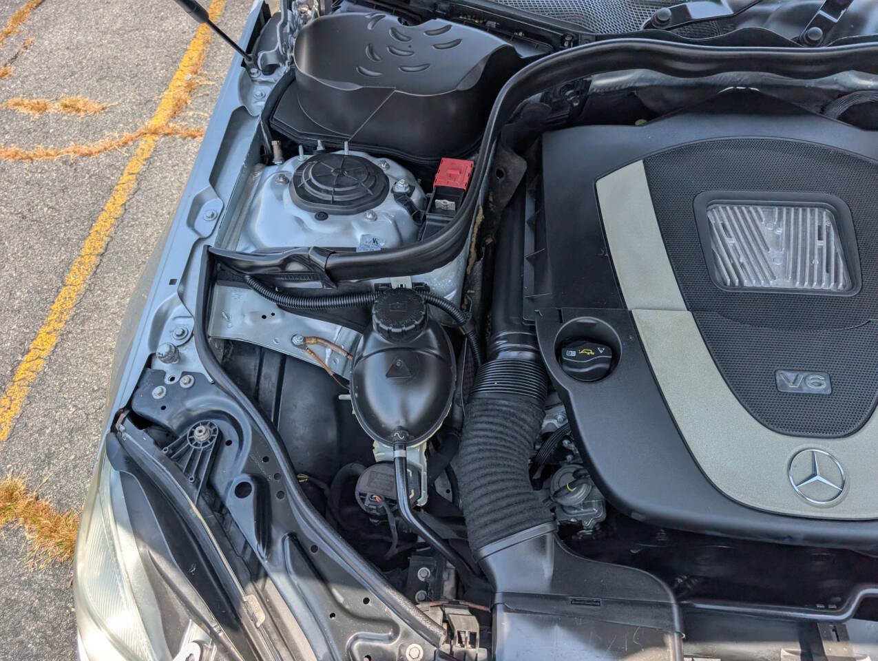Used 2011 Mercedes-Benz E 350 4MATIC Sedan image 24