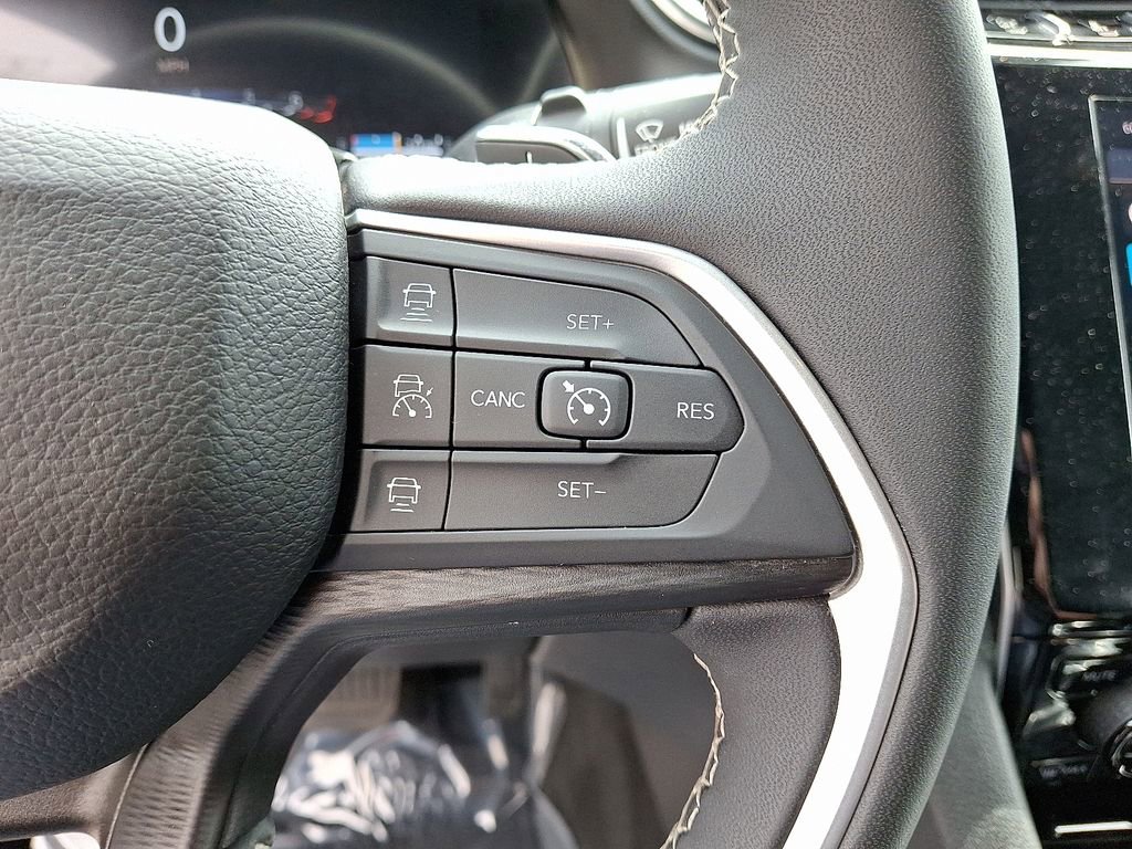 Certified 2024 Jeep Grand Cherokee L Laredo AWD/4WD image 23