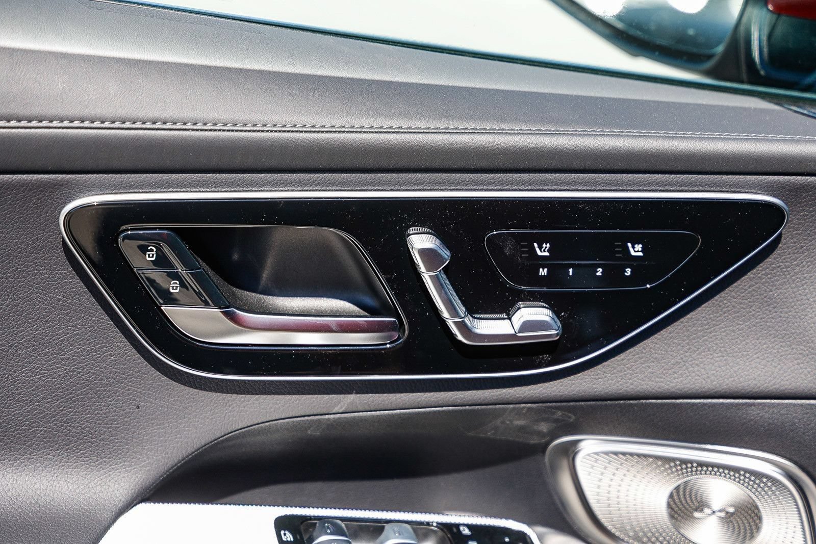 New 2026 Mercedes-Benz GLC 350e 4MATIC image 23