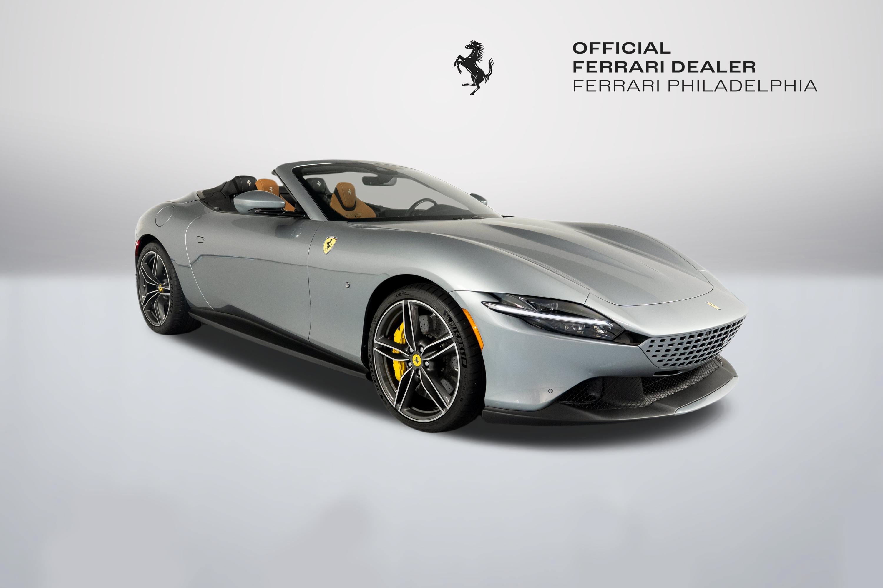 Certified 2025 Ferrari Roma Spider RWD image 1