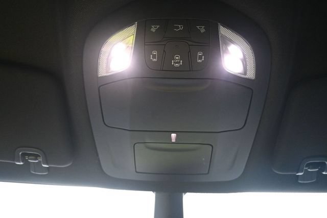 New 2027 Chrysler Pacifica Select AWD/4WD image 18