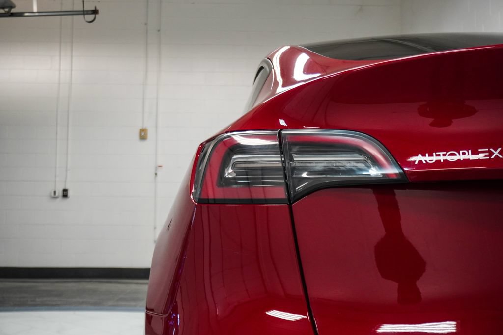 Used 2022 Tesla Model Y Long Range AWD/4WD image 31