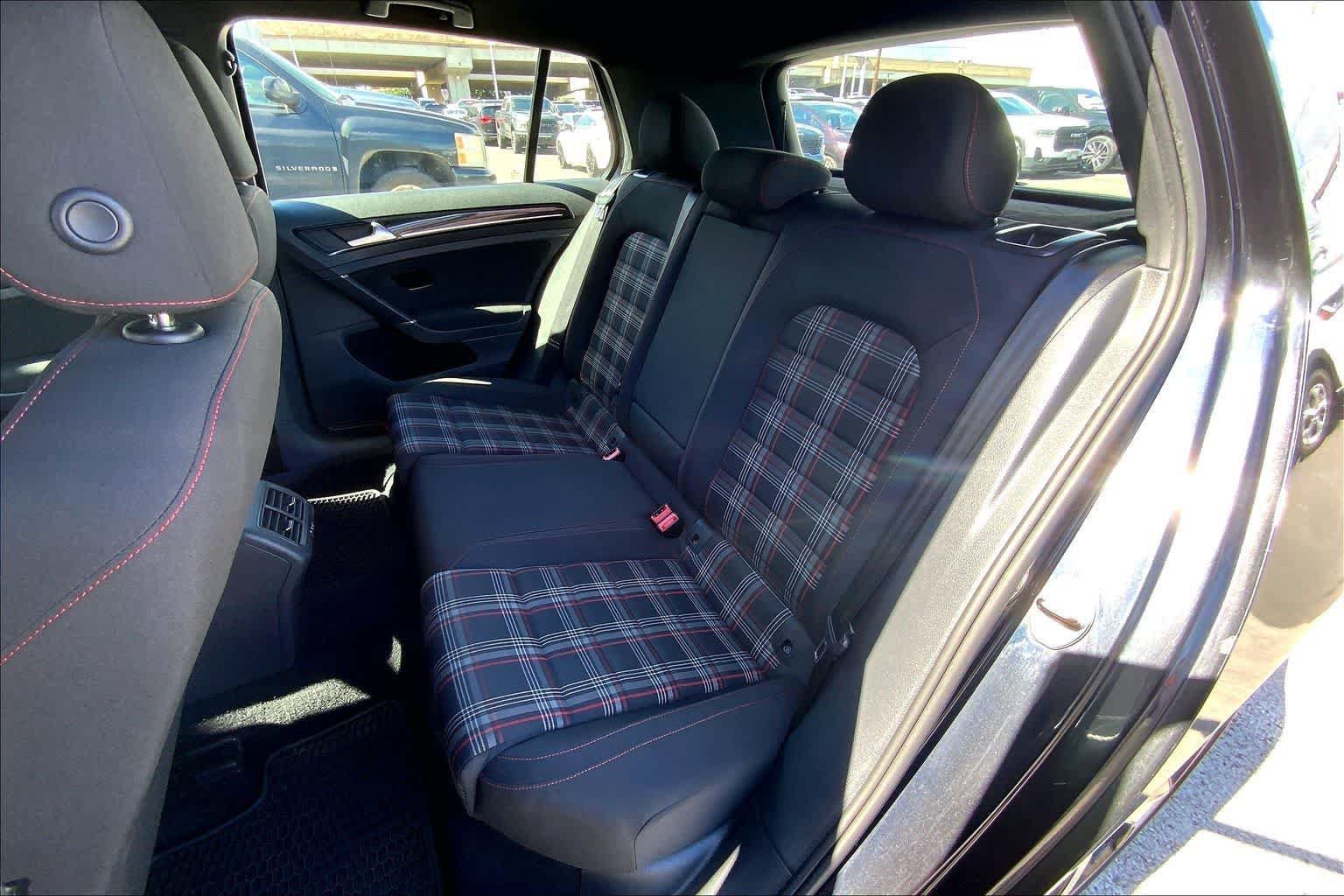 Used 2016 Volkswagen GTI S FWD image 29