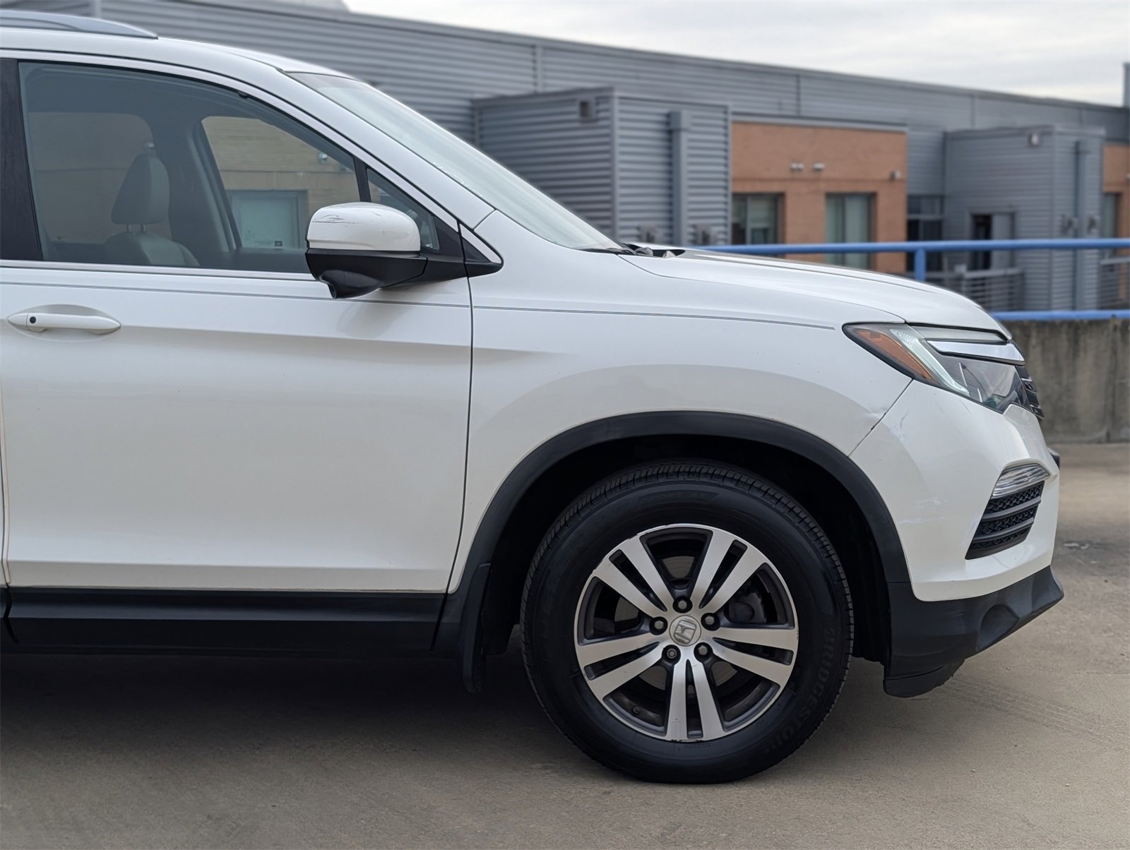 Used 2017 Honda Pilot EX-L image 9