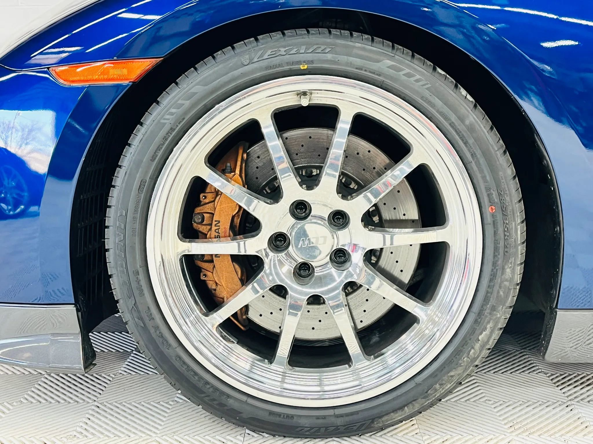 Used 2015 Nissan GT-R Premium image 30