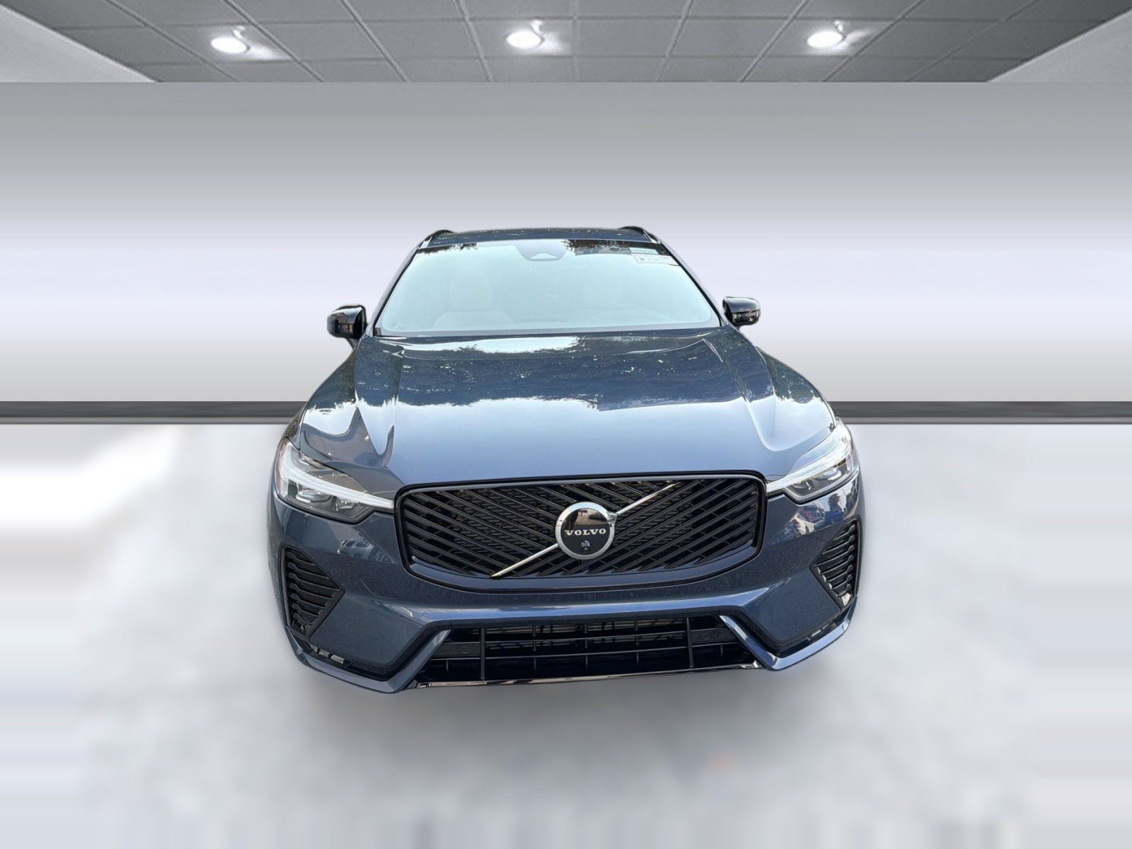 New 2026 Volvo XC60 B5 Plus w/ Protection Package Premier AWD/4WD image 6