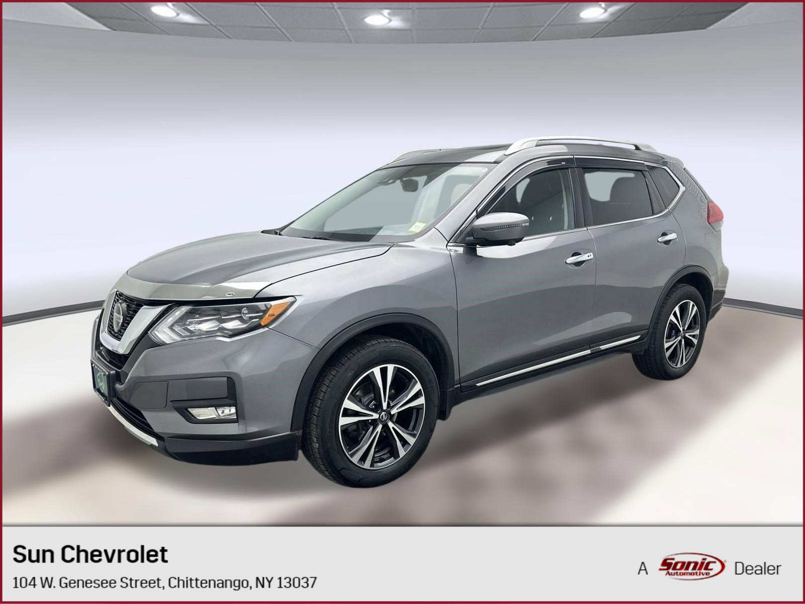 Used 2018 Nissan Rogue SL w/ Premium Package image 1