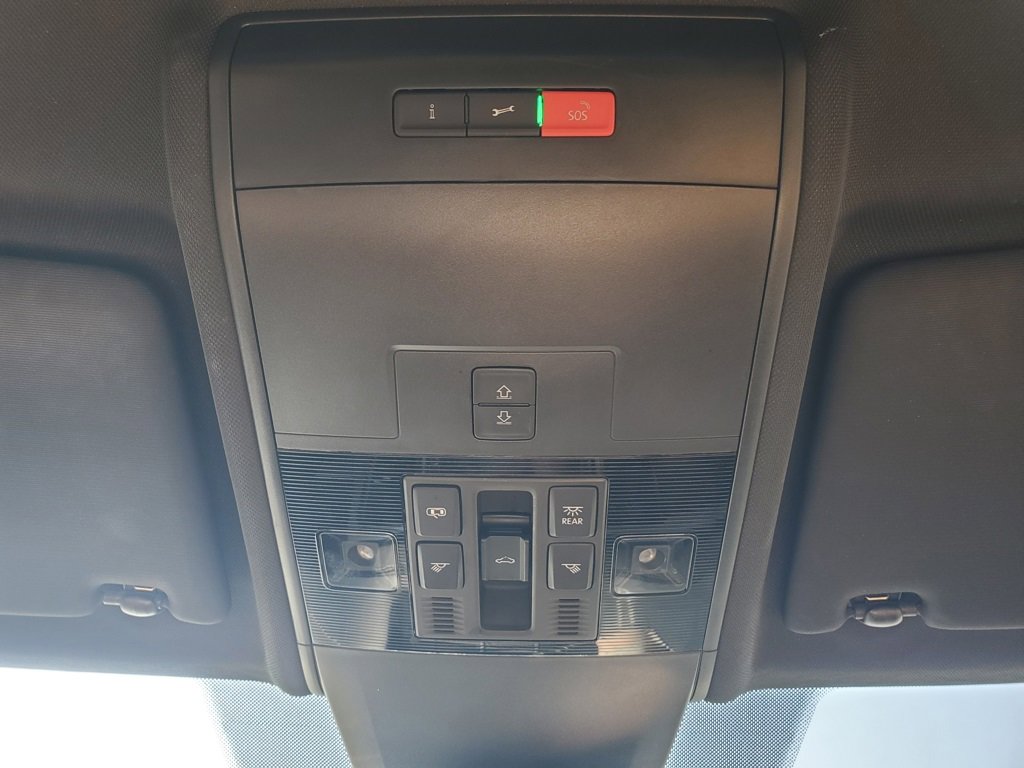 Used 2022 Volkswagen Atlas Cross Sport SEL Premium R-Line image 49