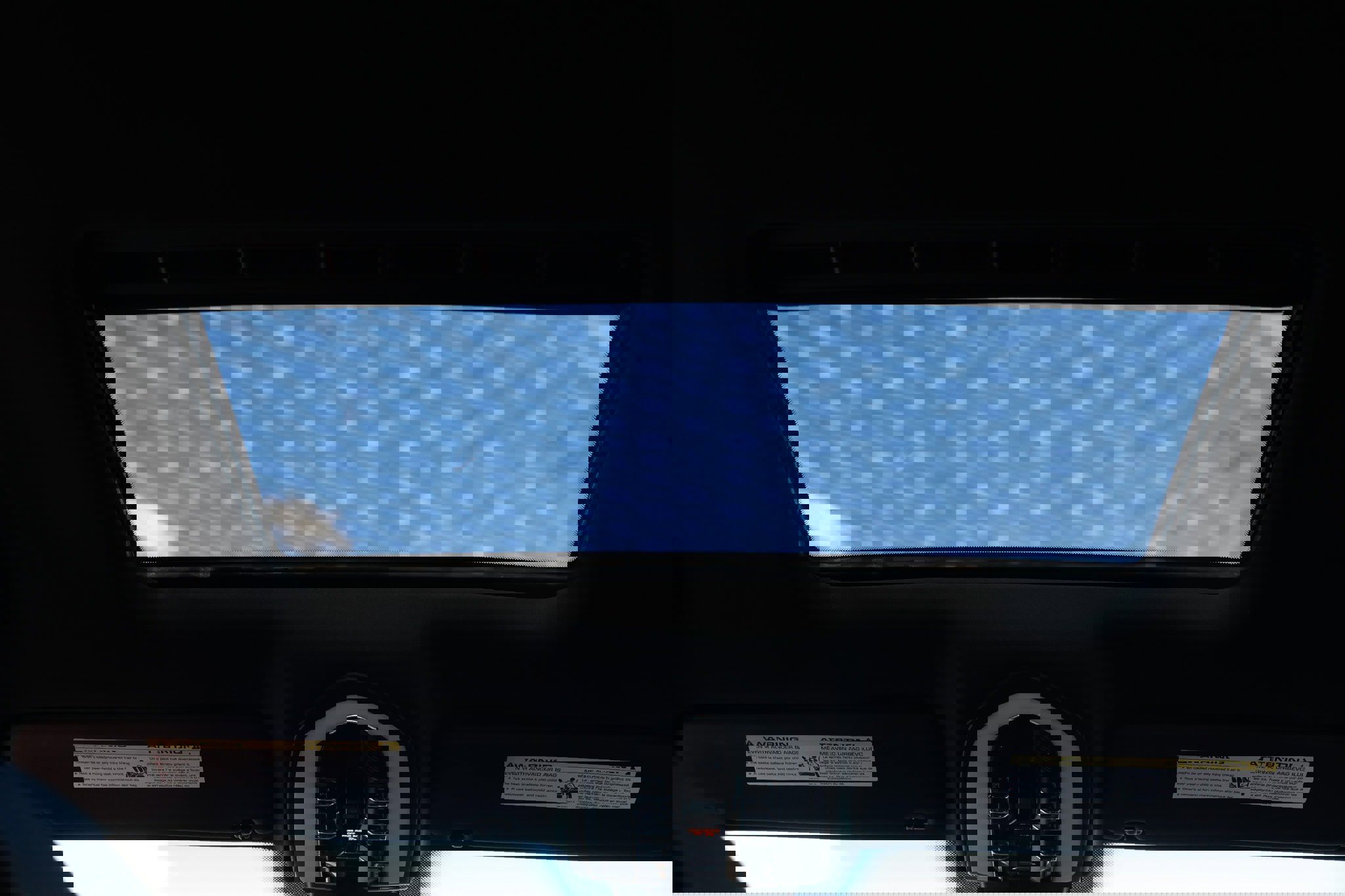 Used 2014 Porsche Cayenne Platinum Edition image 29