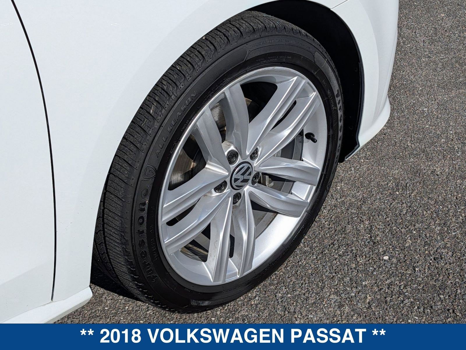 Used 2018 Volkswagen Passat 2.0T SE image 12