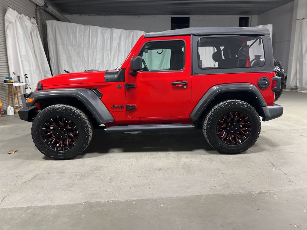 Used 2022 Jeep Wrangler Sport image 4
