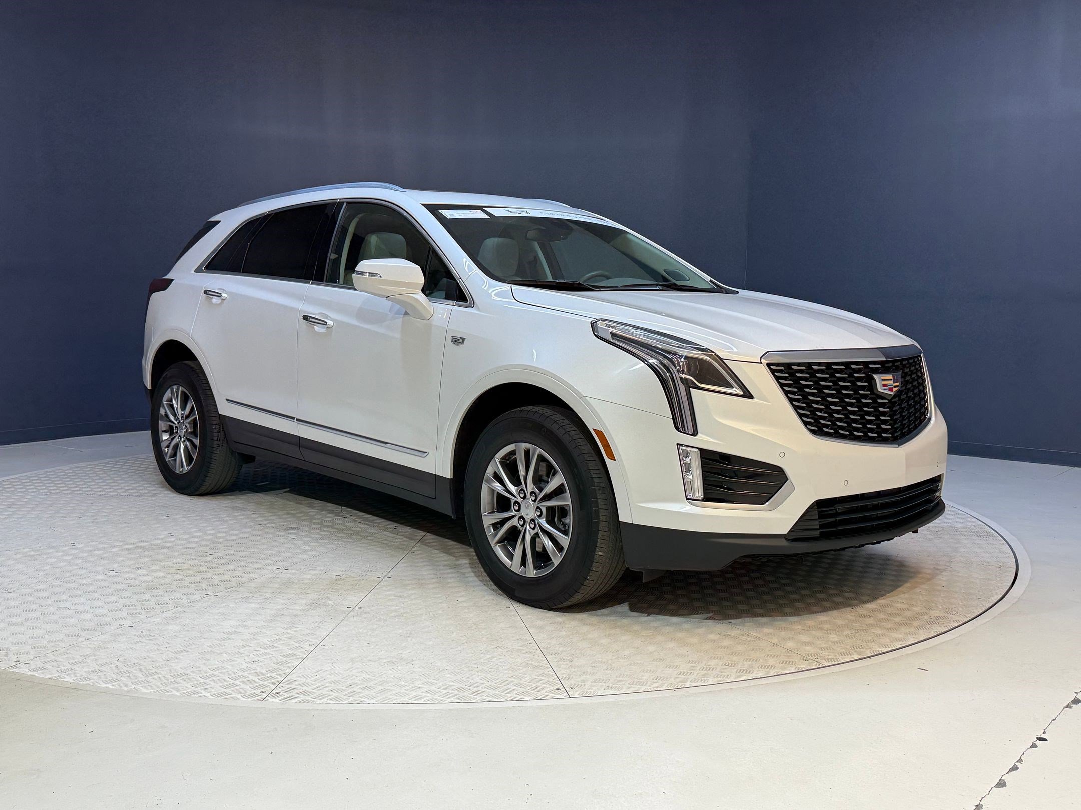 Certified 2023 Cadillac XT5 Premium Luxury image 7