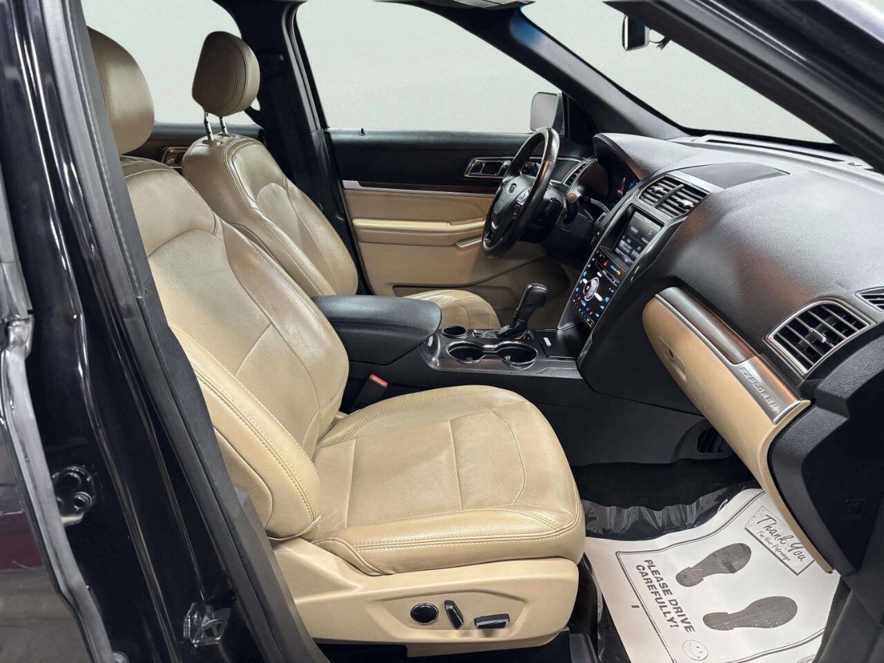 Used 2016 Ford Explorer Limited FWD image 24