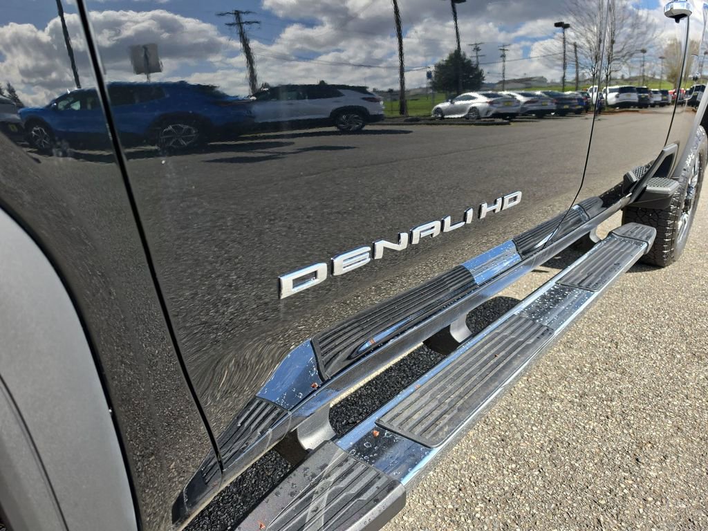 Certified 2025 GMC Sierra 3500 Denali w/ Denali Reserve Package image 39