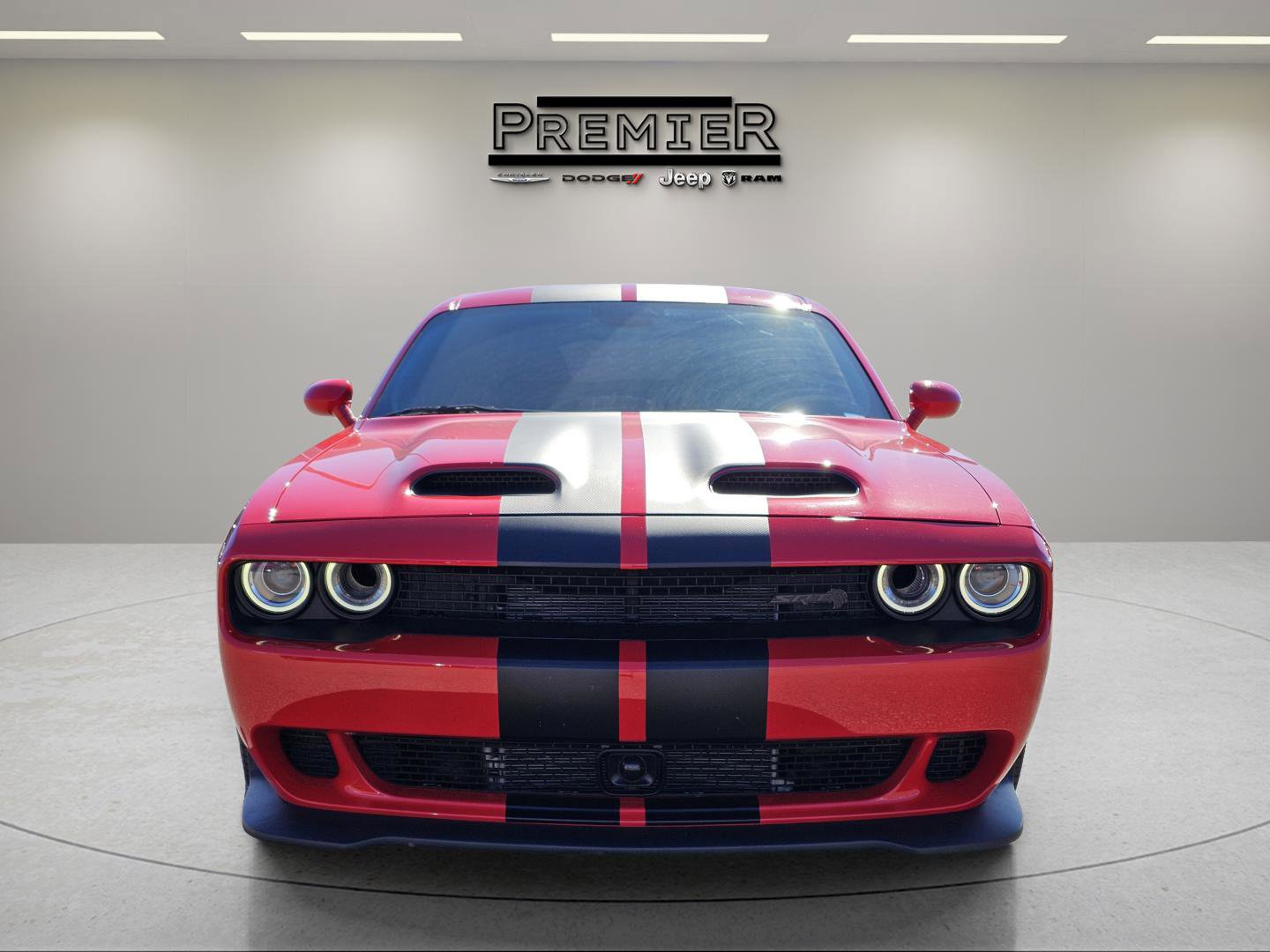 Used 2023 Dodge Challenger SRT Hellcat image 2