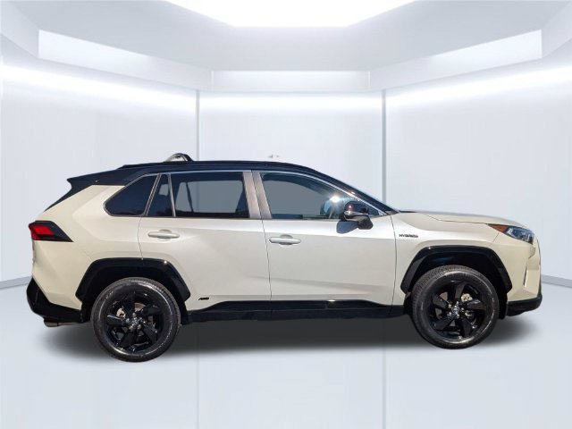 Certified 2021 Toyota RAV4 XSE w/ XSE Grade Weather Package AWD/4WD image 9