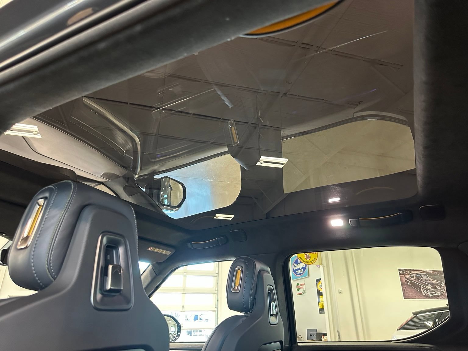 Used 2023 Rivian R1T Adventure AWD/4WD image 46