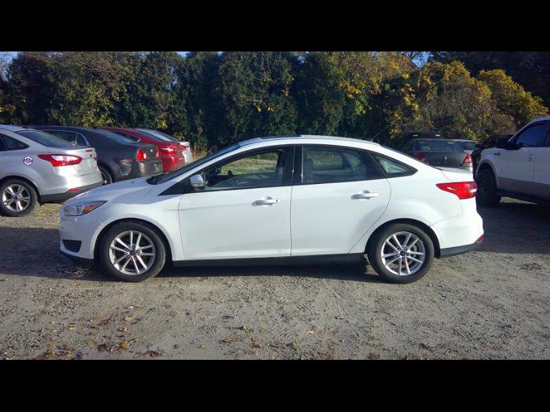 Used 2015 Ford Focus SE