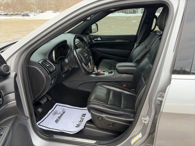 Used 2020 Jeep Grand Cherokee Overland image 21