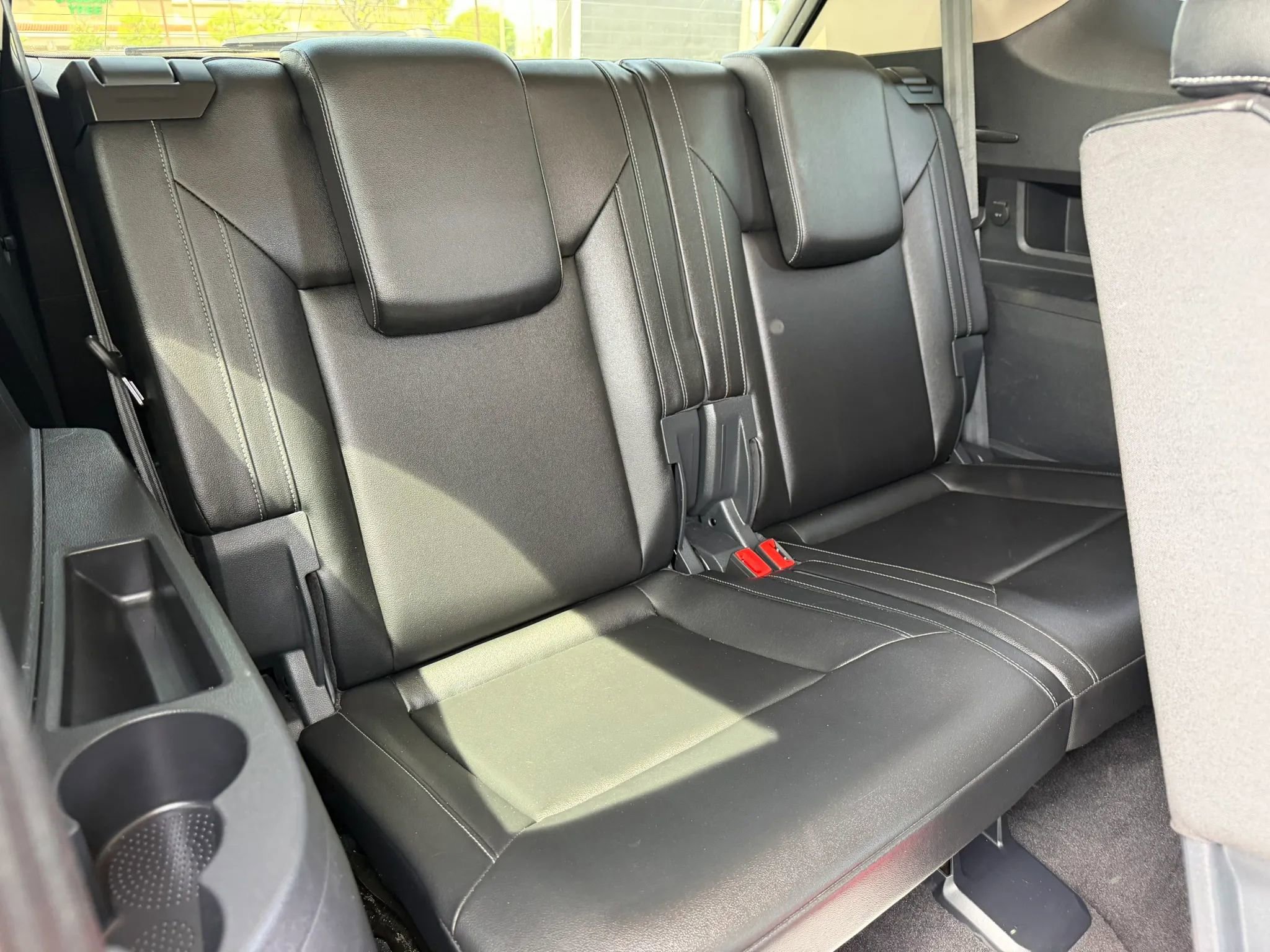 Used 2018 Volkswagen Atlas SE FWD image 13