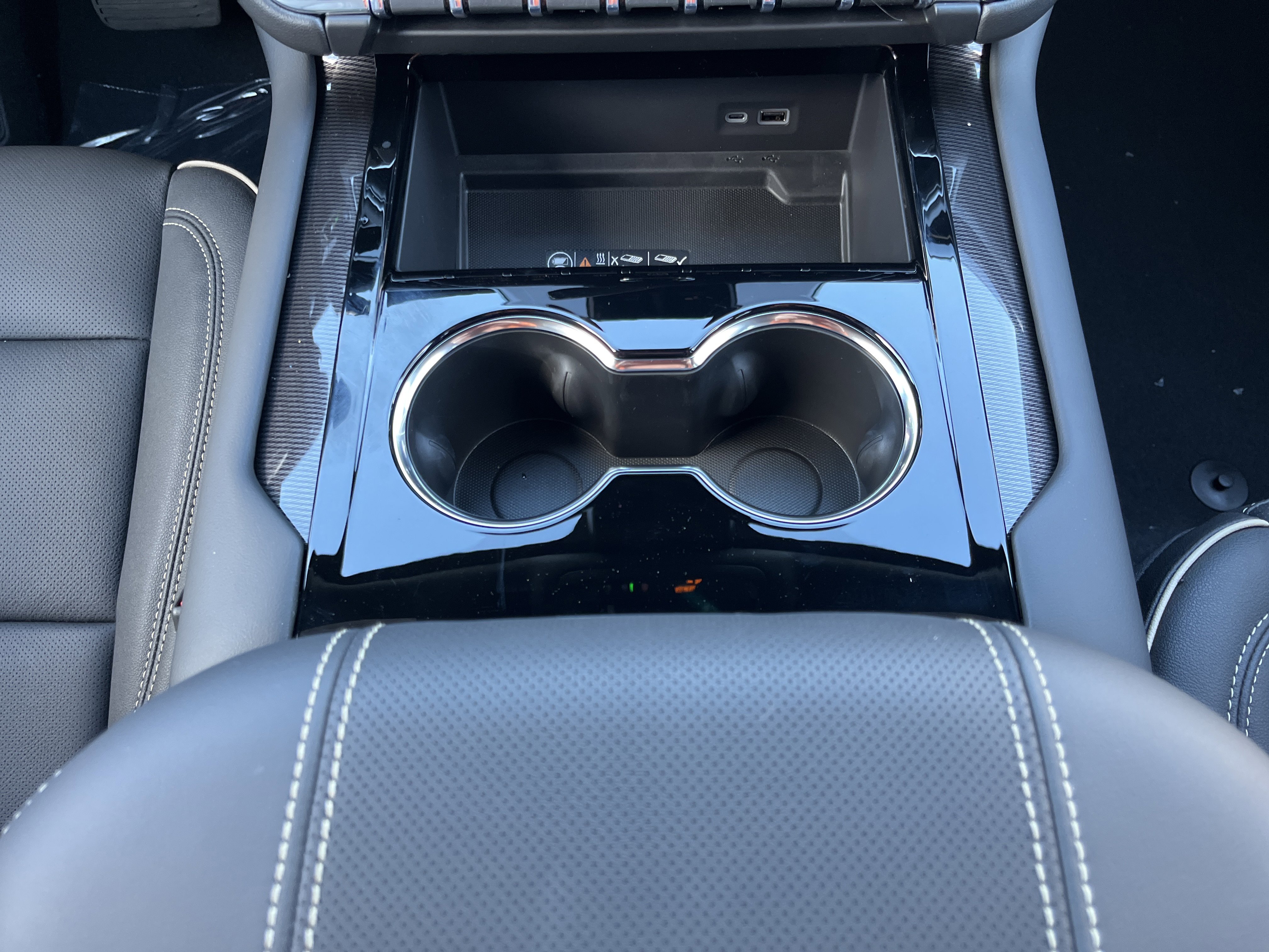 New 2026 GMC Yukon Elevation w/ LPO, Get Active Package image 28