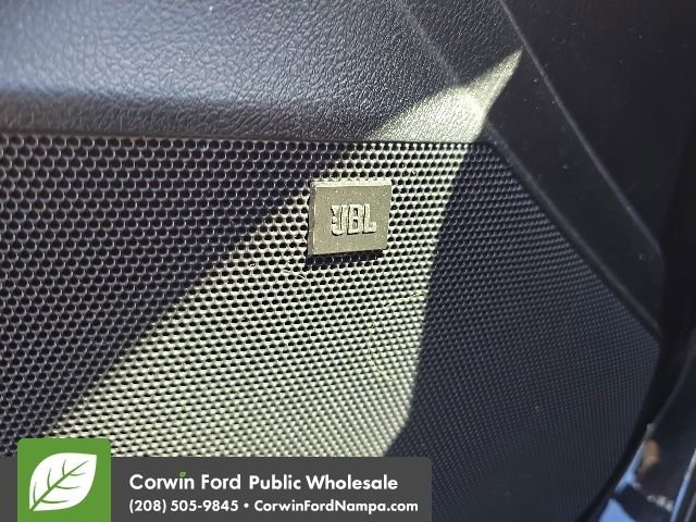 Used 2015 Toyota Avalon Limited w/ Technology Package FWD image 16