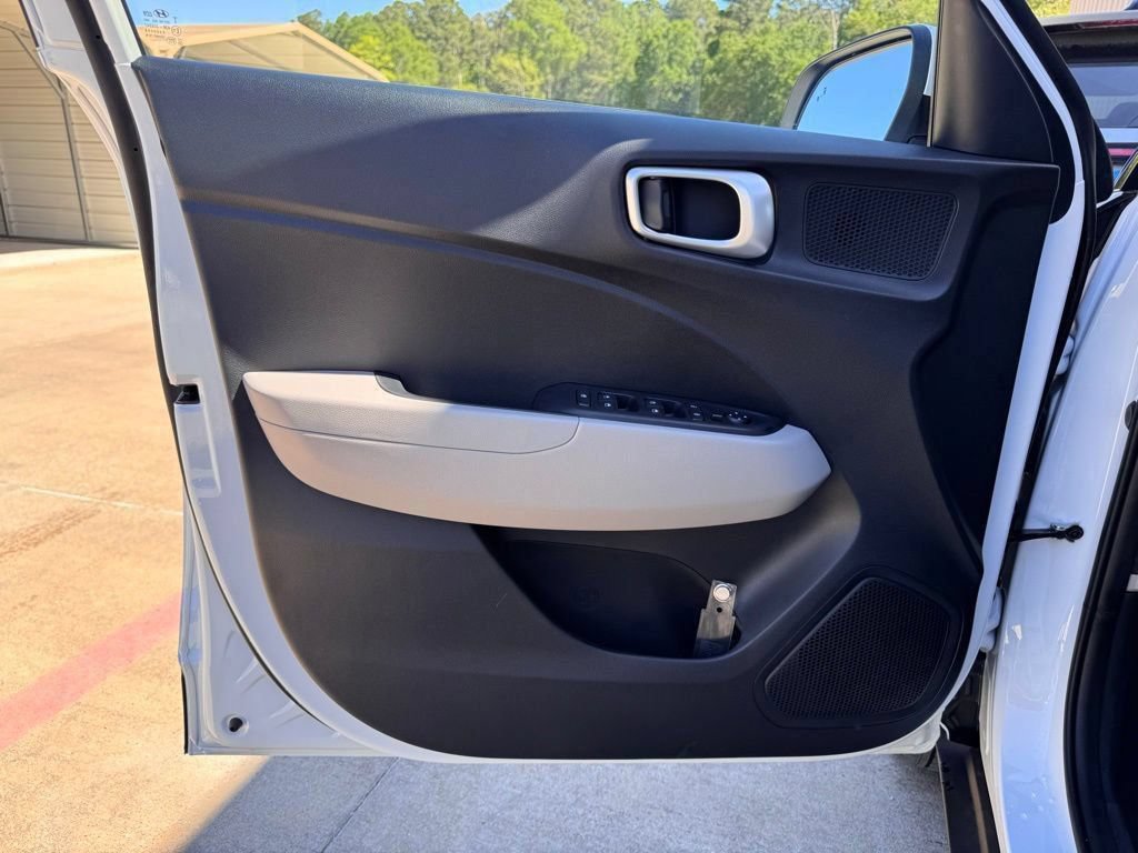 New 2026 Hyundai Venue SEL FWD image 22