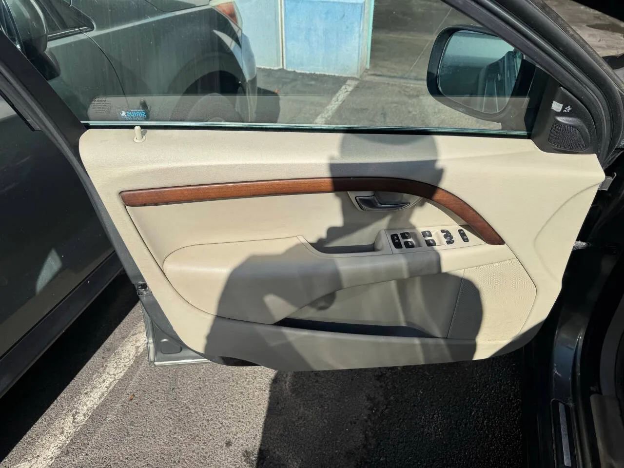 Used 2010 Volvo XC70 3.2 image 5