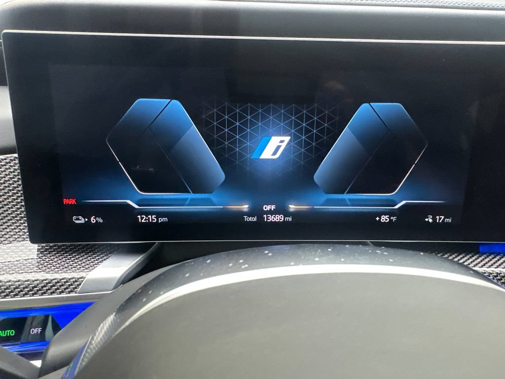 Used 2023 BMW i7 xDrive60 AWD/4WD image 57