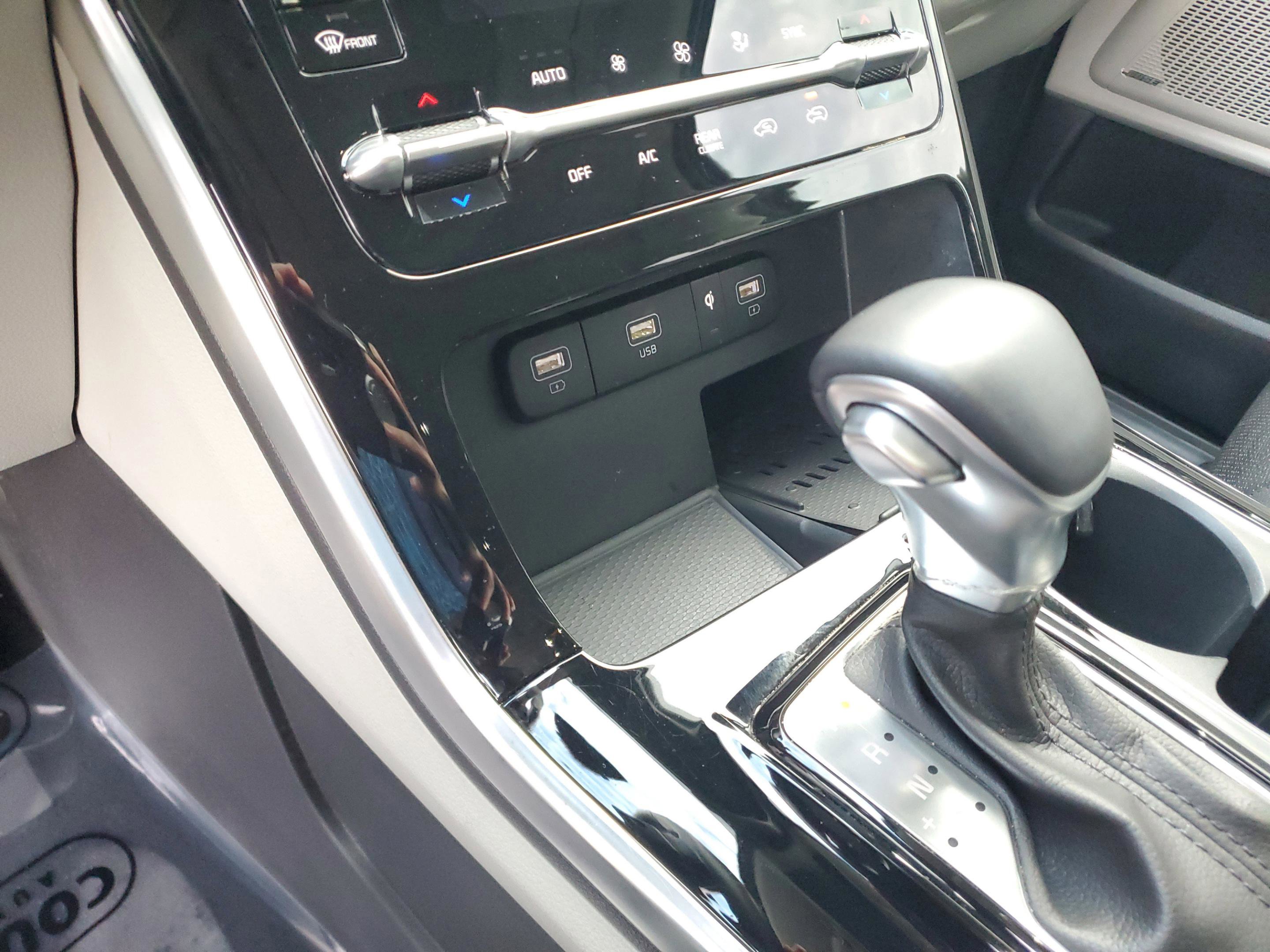 Used 2024 Kia Carnival SX Prestige image 23