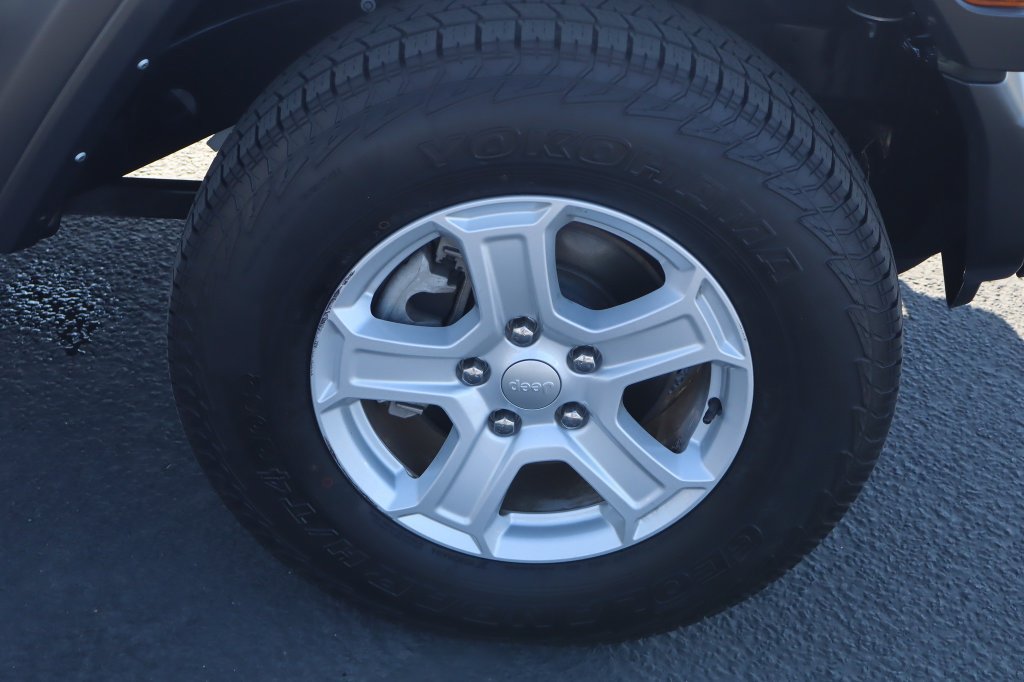 Used 2021 Jeep Wrangler Unlimited Sport AWD/4WD image 10