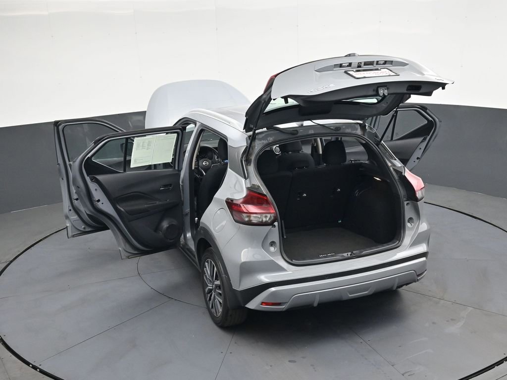 Used 2023 Nissan Kicks SV FWD image 48