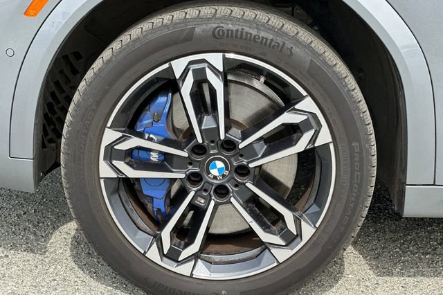 Used 2025 BMW X2 xDrive28i w/ M Sport Package AWD/4WD image 32