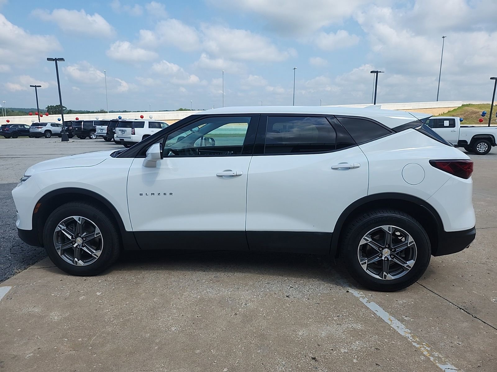Used 2023 Chevrolet Blazer LT w/ Driver Confidence Package image 6
