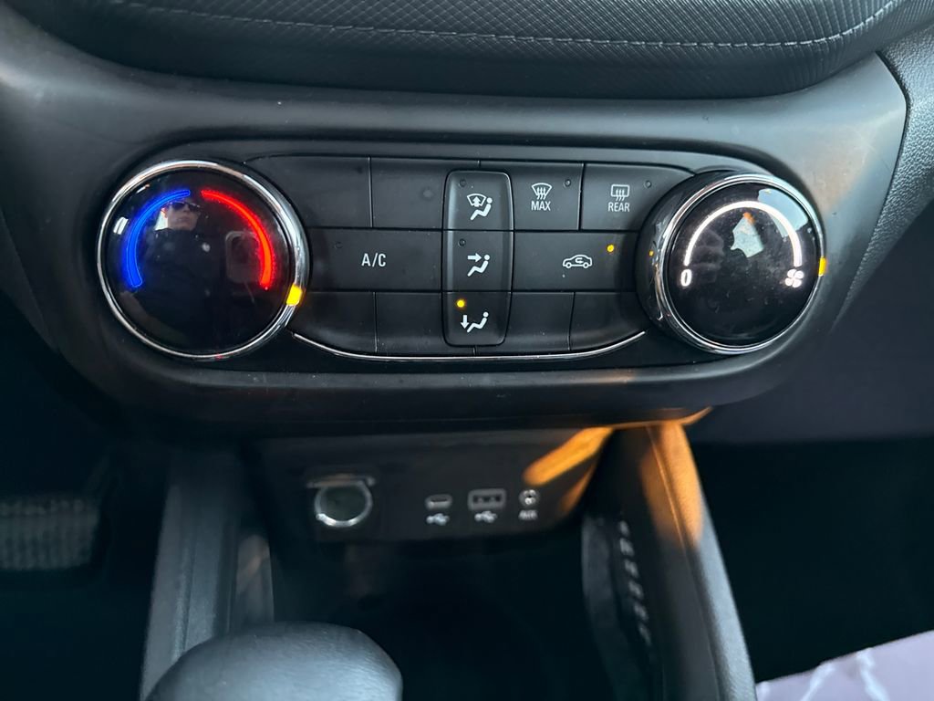 Used 2023 Chevrolet TrailBlazer LS image 20