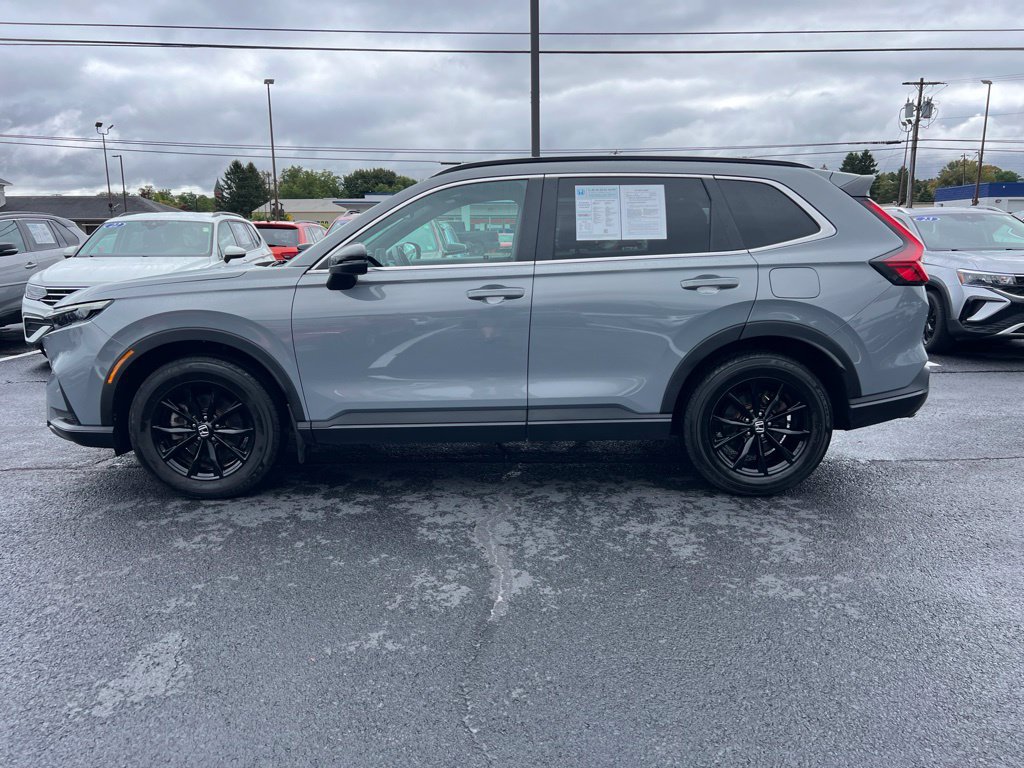 Used 2025 Honda CR-V Sport image 2