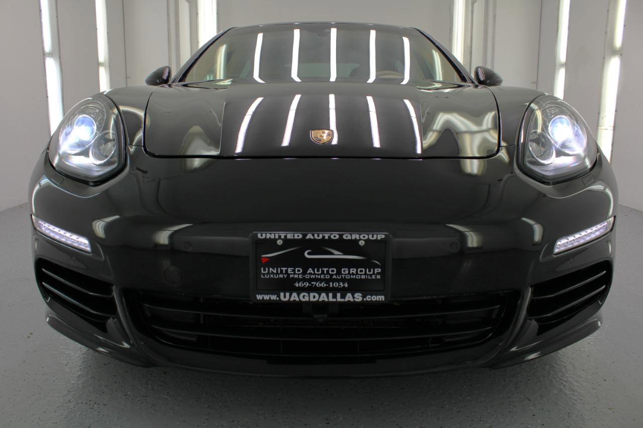 Used 2014 Porsche Panamera S image 27