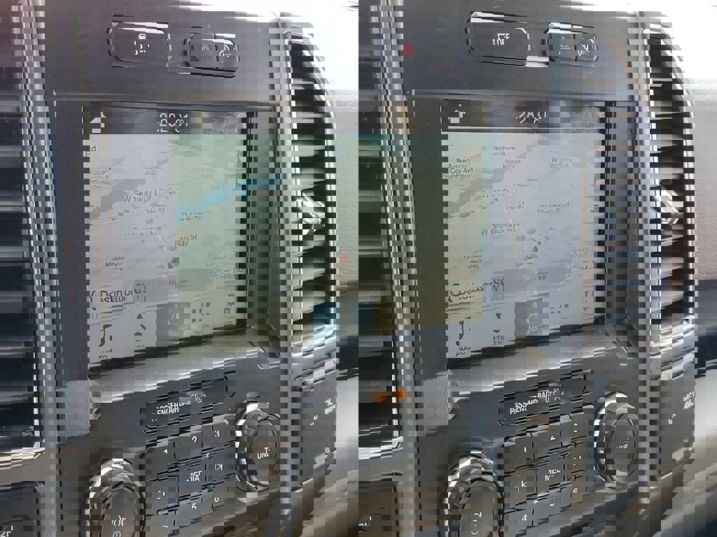 Used 2018 Ford F150 XLT w/ Equipment Group 302A Luxury image 27