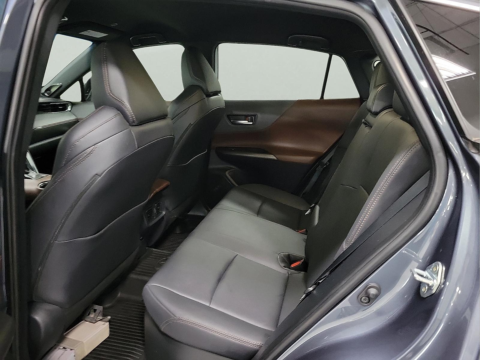 Certified 2024 Toyota Venza XLE AWD/4WD image 8