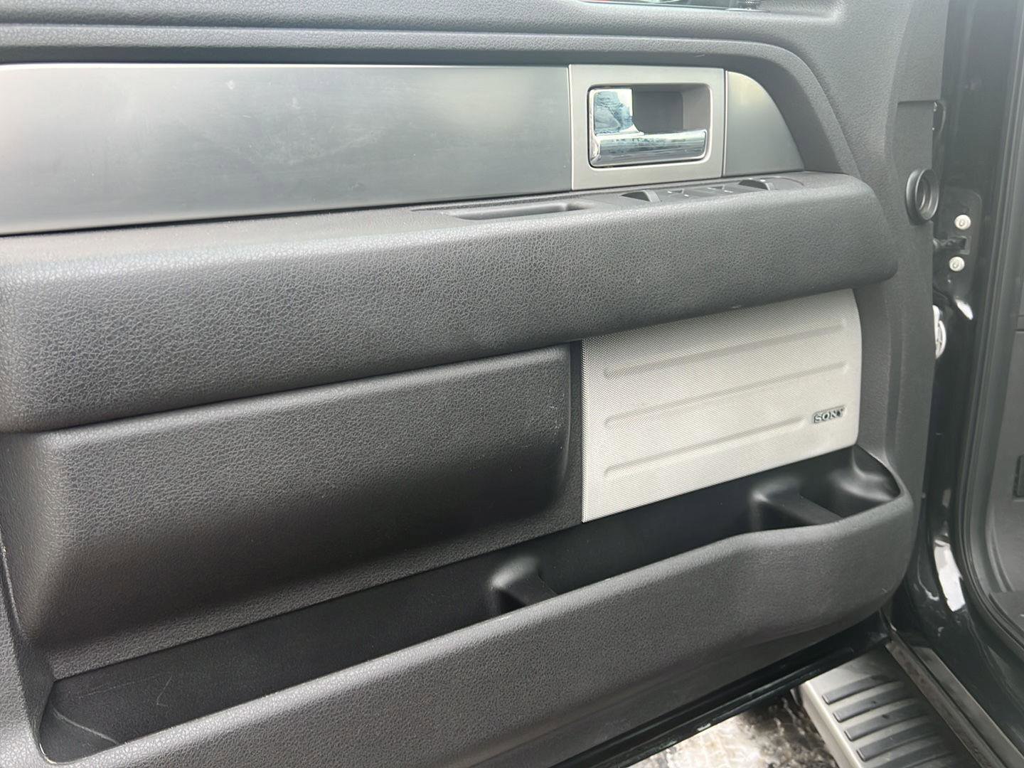 Used 2014 Ford F150 FX4 w/ Equipment Group 402A Luxury image 4